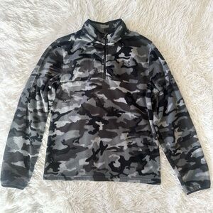 UNDER ARMOUR Boys' Quarter Zip Pullover Fleece Sweatshirt Black Camo Size YXL